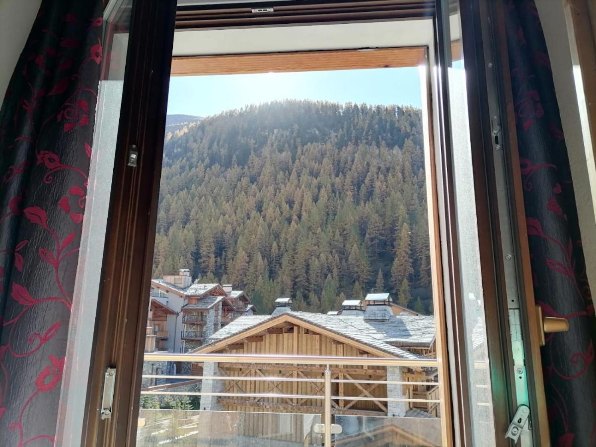 Hotel Les Dolomites Val-dʼIsère Екстериор снимка